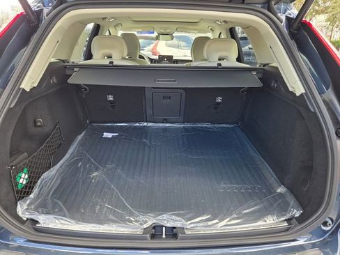 New 2026 Volvo XC60 B5 Ultra w/ Protection Package Premier image 12