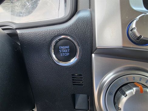 Used 2021 Toyota 4Runner SR5 Premium image 16