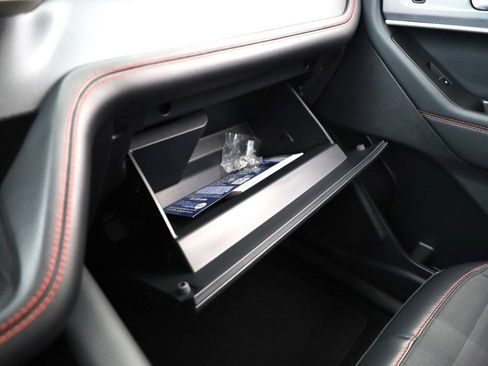 Used 2025 Ford Explorer ST-Line w/ Premium Package image 23