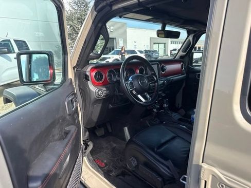 Used 2022 Jeep Gladiator Rubicon w/ LED Lighting Group AWD/4WD image 19