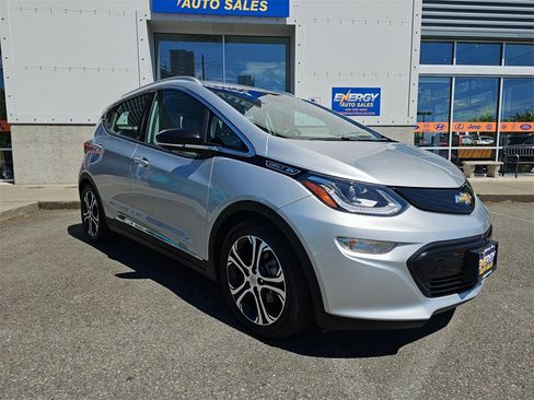 Used 2020 Chevrolet Bolt Premier w/ Infotainment Package image 2