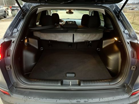 Used 2021 Jeep Cherokee Latitude image 22