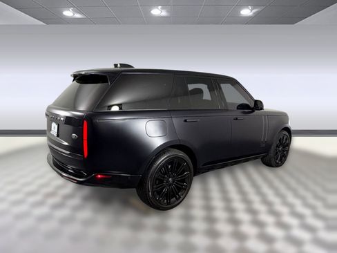 Certified 2023 Land Rover Range Rover Autobiography image 9