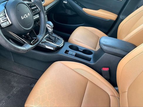 Used 2024 Kia Seltos SX w/ SX Sunroof Package AWD/4WD image 15