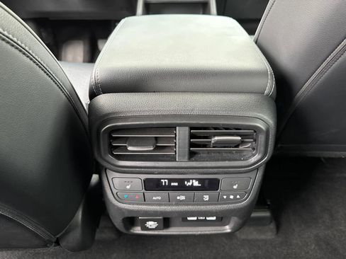 Certified 2023 Honda Pilot Elite image 34