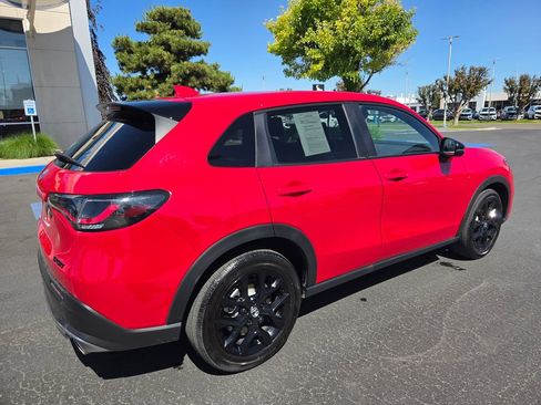 Used 2023 Honda HR-V Sport image 3