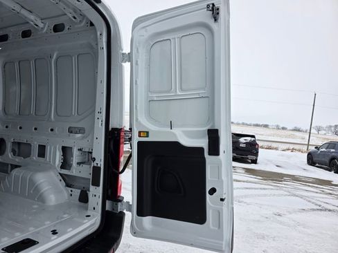 New 2026 Ford Transit 250 148 Medium Roof RWD image 40