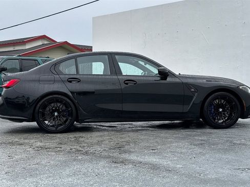 Used 2022 BMW M3 w/ Executive Package image 3