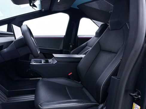 Used 2024 Tesla Cybertruck Cyberbeast image 19