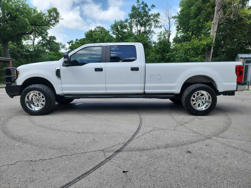 Used 2022 Ford F350 XL w/ Power Equipment Group AWD/4WD image 5