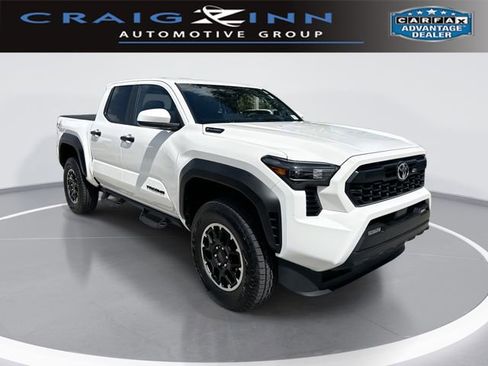 Used 2025 Toyota Tacoma TRD Off-Road AWD/4WD image 1