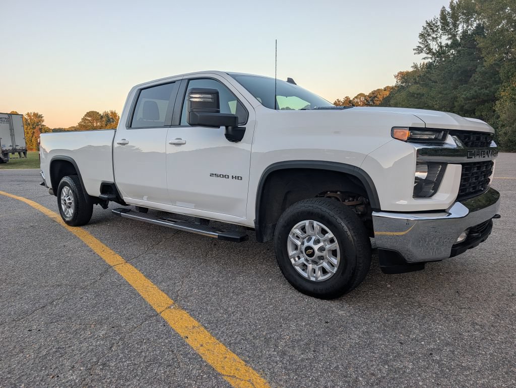 Used 2022 Chevrolet Silverado 2500 LT w/ Convenience Package AWD/4WD image 7