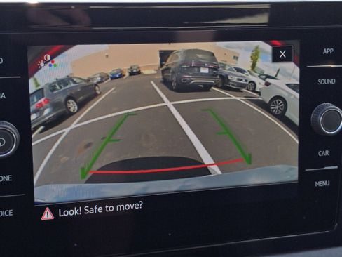 New 2025 Volkswagen Jetta SE image 4