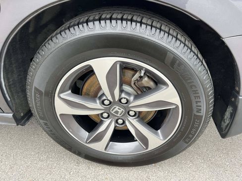 Used 2018 Honda Odyssey Touring image 11