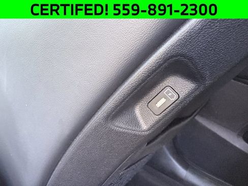 Certified 2025 Kia Sorento EX w/ Panoramic Sunroof Package FWD image 10