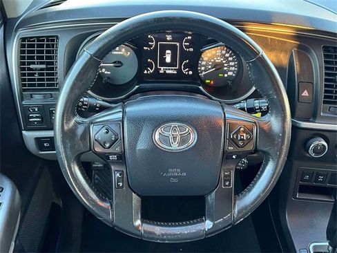 Used 2018 Toyota Sequoia SR5 image 17