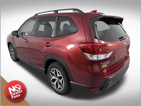 Used 2019 Subaru Forester Premium w/ All-Weather Package image 6