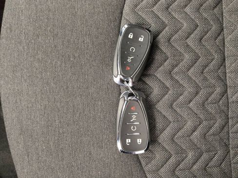 Used 2023 Chevrolet Equinox LT image 32