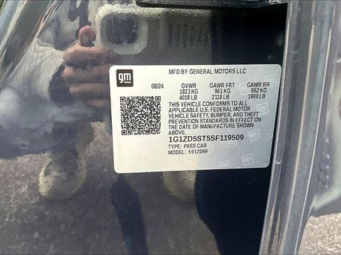 Used 2025 Chevrolet Malibu LT image 32