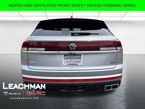 Used 2024 Volkswagen Atlas Cross Sport SEL R-Line AWD/4WD image 5