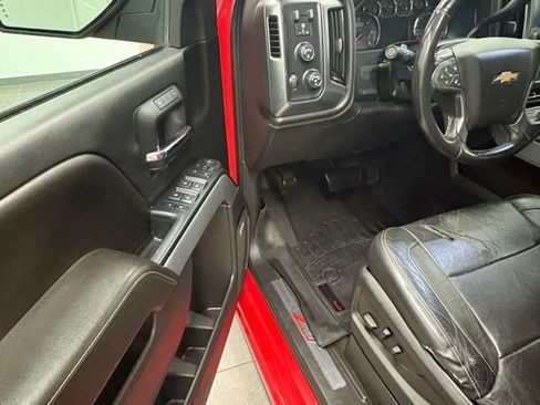 Used 2017 Chevrolet Silverado 1500 LTZ Z71 w/ LTZ Plus Package AWD/4WD image 11
