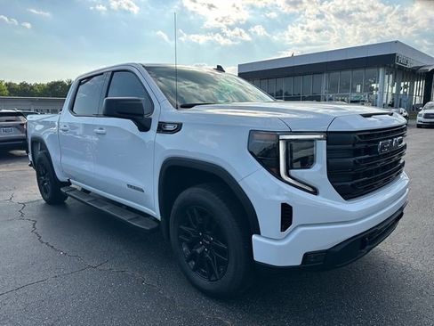 New 2025 GMC Sierra 1500 Elevation w/ LPO, Elevation Black Package image 12