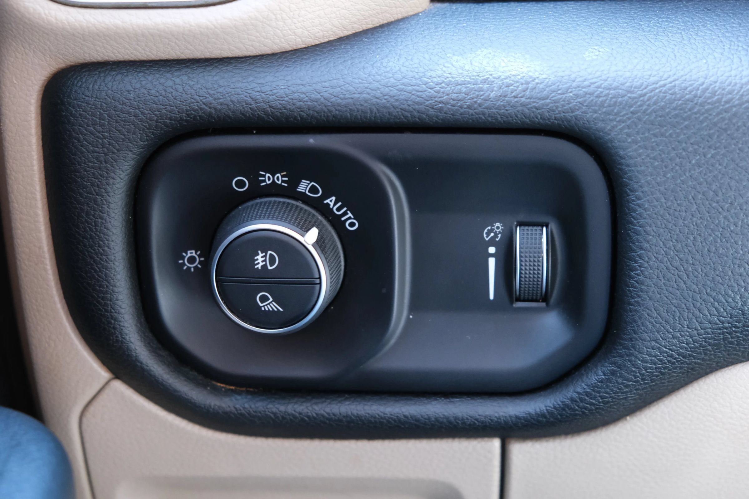 Used 2020 RAM 1500 Big Horn AWD/4WD image 43