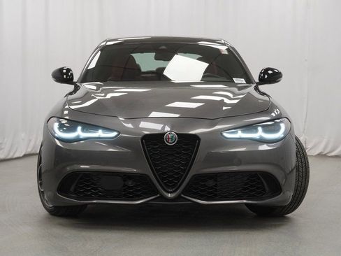 Used 2024 Alfa Romeo Giulia Veloce image 7