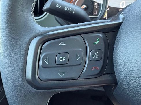 Used 2025 Jeep Gladiator Mojave AWD/4WD image 19