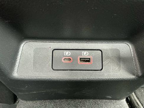 Used 2025 Nissan Altima 2.5 SV AWD/4WD image 31