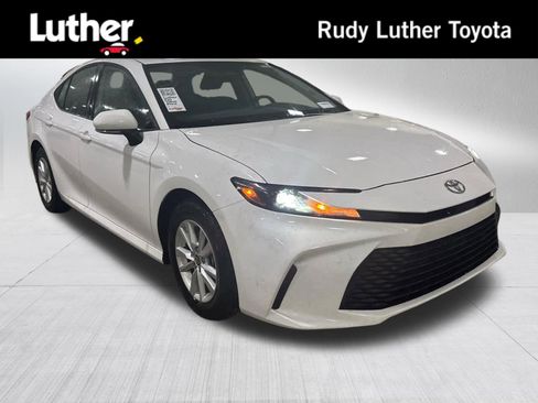 Used 2026 Toyota Camry LE FWD image 1