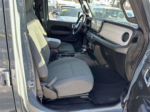 Certified 2024 Jeep Gladiator Nighthawk image 23