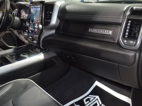 Used 2025 RAM 1500 Laramie image 21