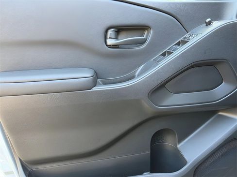 New 2026 Nissan Frontier SV image 17