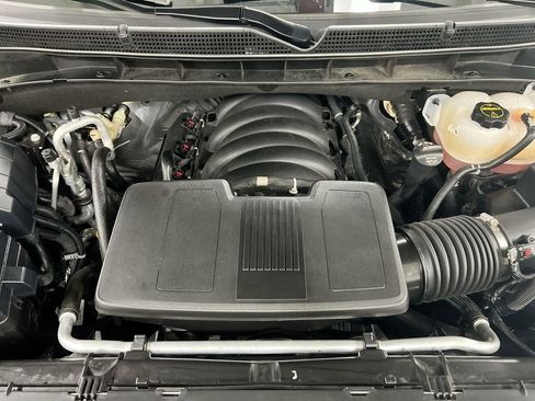 Used 2025 GMC Yukon XL Denali AWD/4WD image 26
