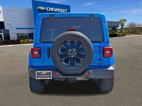 Used 2021 Jeep Wrangler Unlimited Sahara w/ Cold Weather Group AWD/4WD image 20