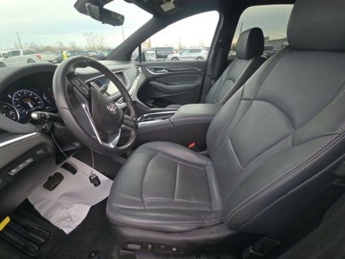 Used 2022 Buick Enclave Premium w/ Experience Buick Package image 9