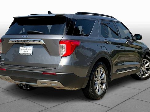 Used 2022 Ford Explorer XLT w/ Equipment Group 202A image 12