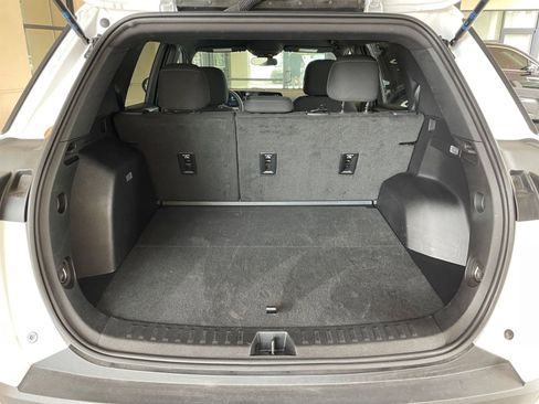 Used 2025 Chevrolet Equinox LT image 30