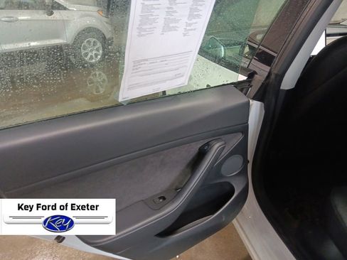 Used 2021 Tesla Model 3 Standard Range Plus image 14