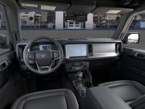 New 2025 Ford Bronco Outer Banks w/ Sasquatch Package image 9