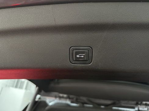 Used 2022 Chevrolet Tahoe Premier image 36