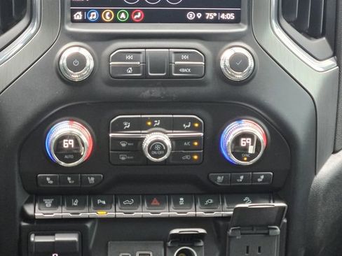 Certified 2022 GMC Sierra 3500 Denali w/ Technology Package AWD/4WD image 20