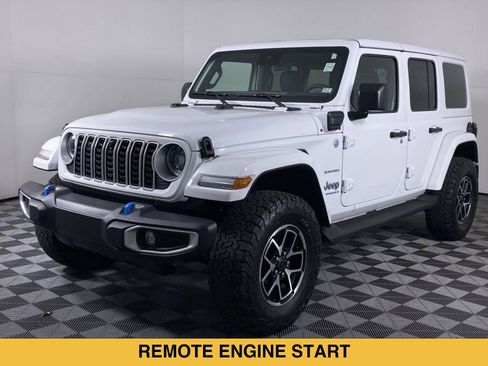 Used 2024 Jeep Wrangler Unlimited Sahara w/ Technology Group AWD/4WD image 17