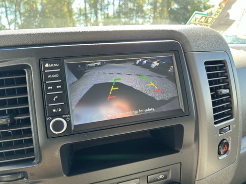 Used 2020 Nissan NV 2500 S image 18