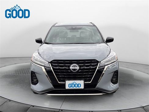 Used 2023 Nissan Kicks SR w/ SR Premium Package image 8