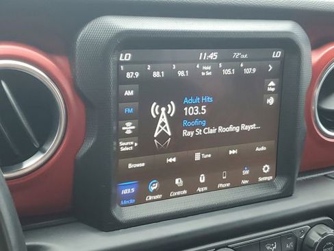 Used 2022 Jeep Gladiator Rubicon AWD/4WD image 25