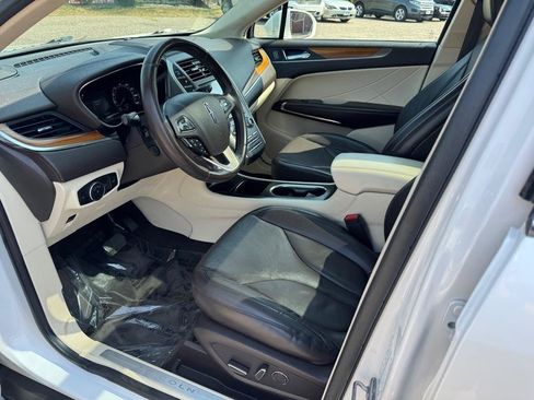 Used 2016 Lincoln MKC Reserve w/ Lincoln MKC Climate Package AWD/4WD image 14