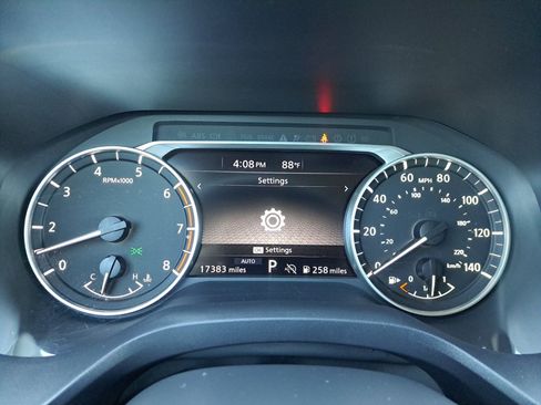 Used 2026 Nissan Rogue SV AWD/4WD image 31