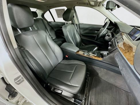 Used 2015 BMW 320i xDrive Sedan AWD/4WD image 37